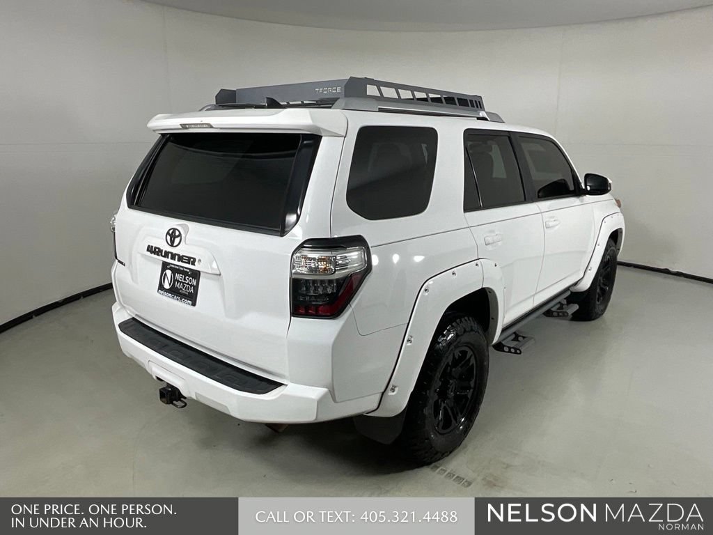 Used 2016 Toyota 4Runner SR5 AWD/4WD image 6