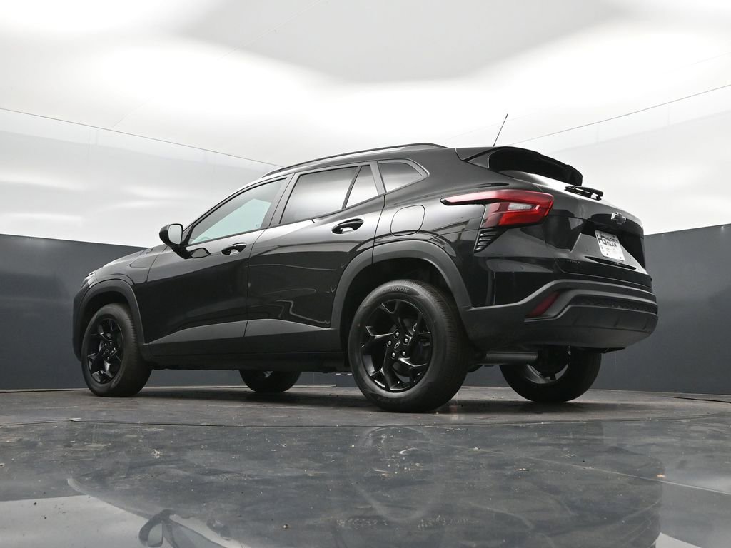 New 2026 Chevrolet Trax LT w/ Driver Confidence Package FWD image 40