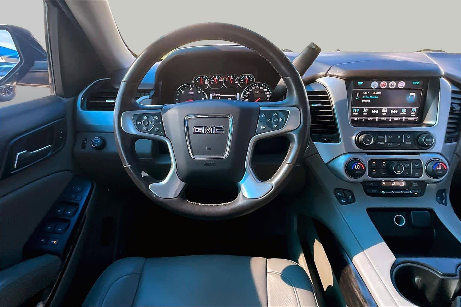 Used 2017 GMC Yukon XL SLT w/ Premium Edition RWD image 6