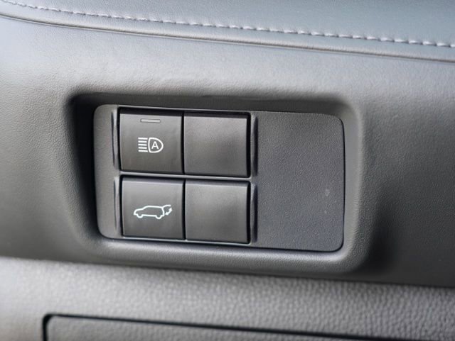 Certified 2021 Toyota Highlander XSE image 18