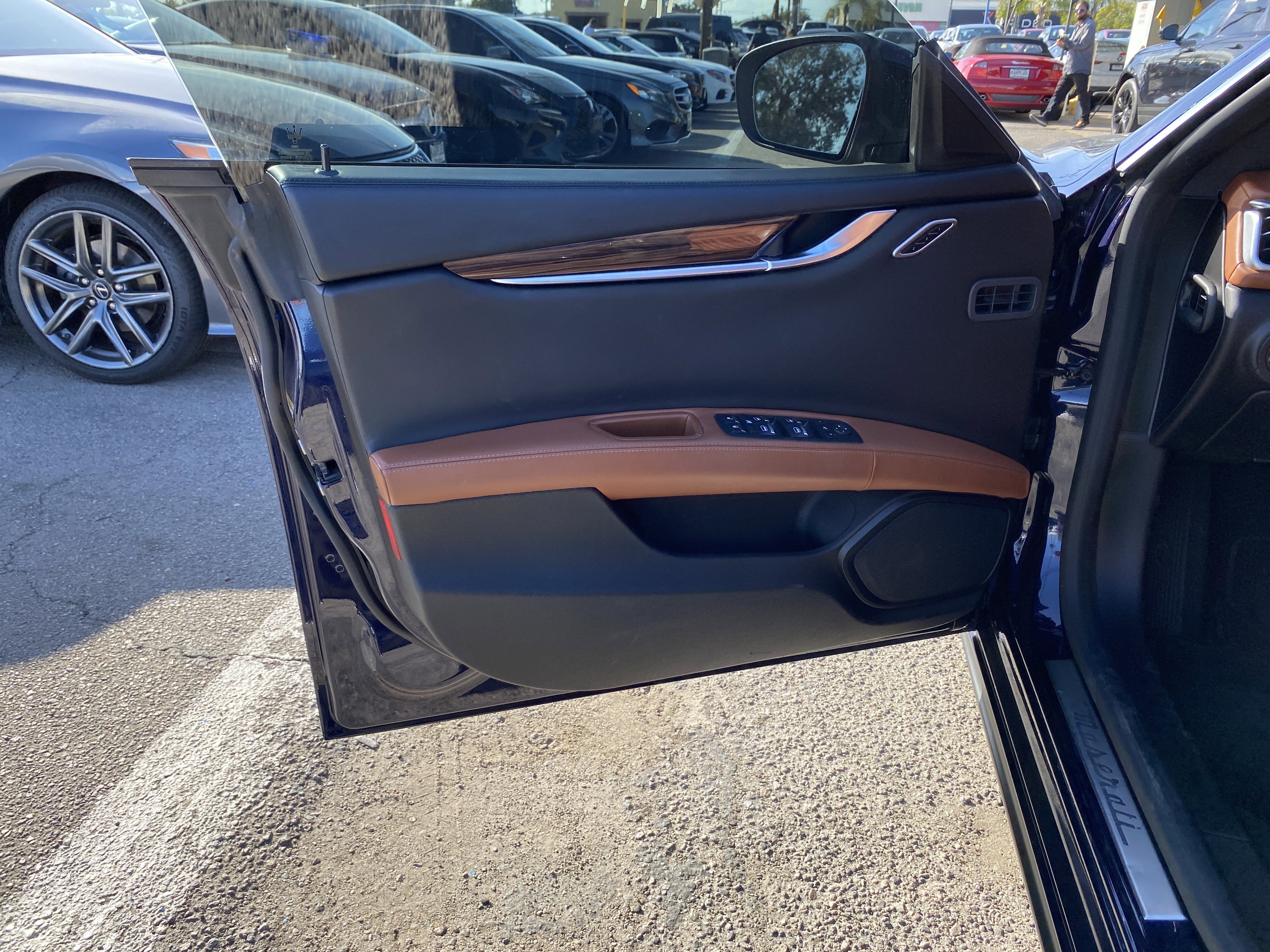 Used 2017 Maserati Ghibli RWD image 16