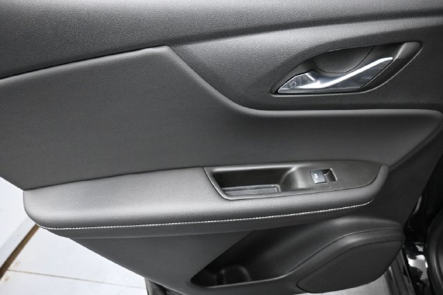 Used 2024 Chevrolet Blazer LT FWD image 20