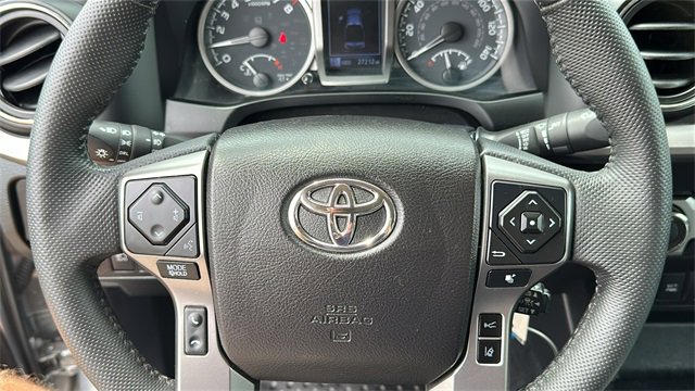Used 2020 Toyota Tacoma SR5 image 12