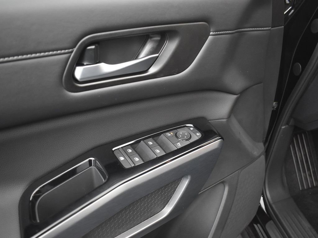 New 2025 Nissan Pathfinder SL image 28