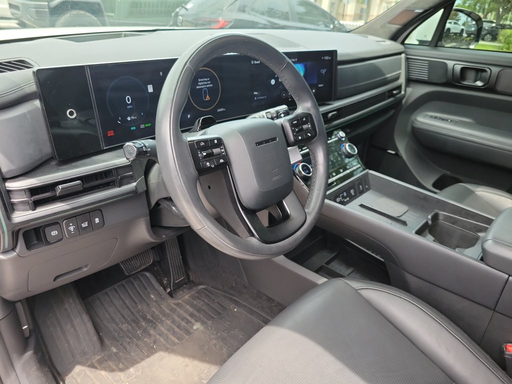 Used 2025 Hyundai Santa Fe Calligraphy AWD/4WD image 9