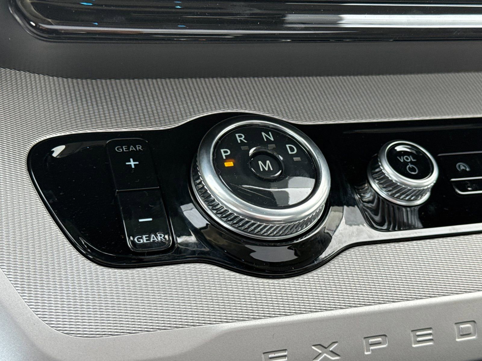 New 2026 Ford Expedition Active image 25