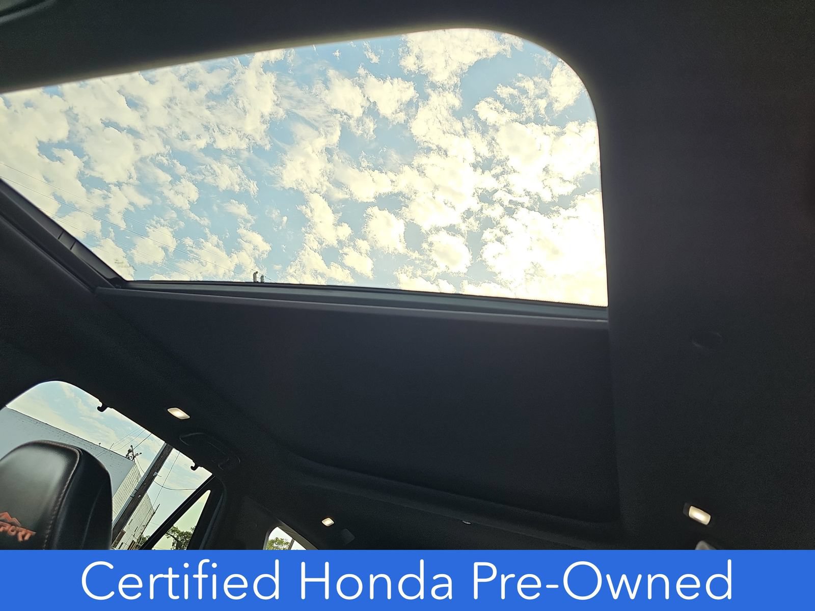 Certified 2024 Honda Pilot TrailSport image 30