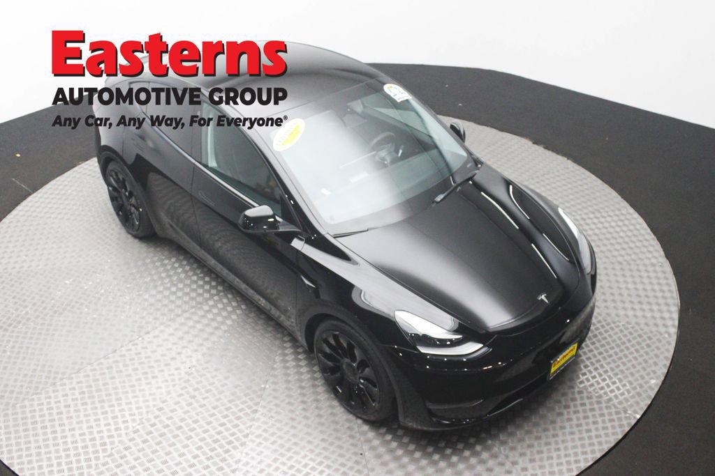 Used 2022 Tesla Model Y Performance image 3