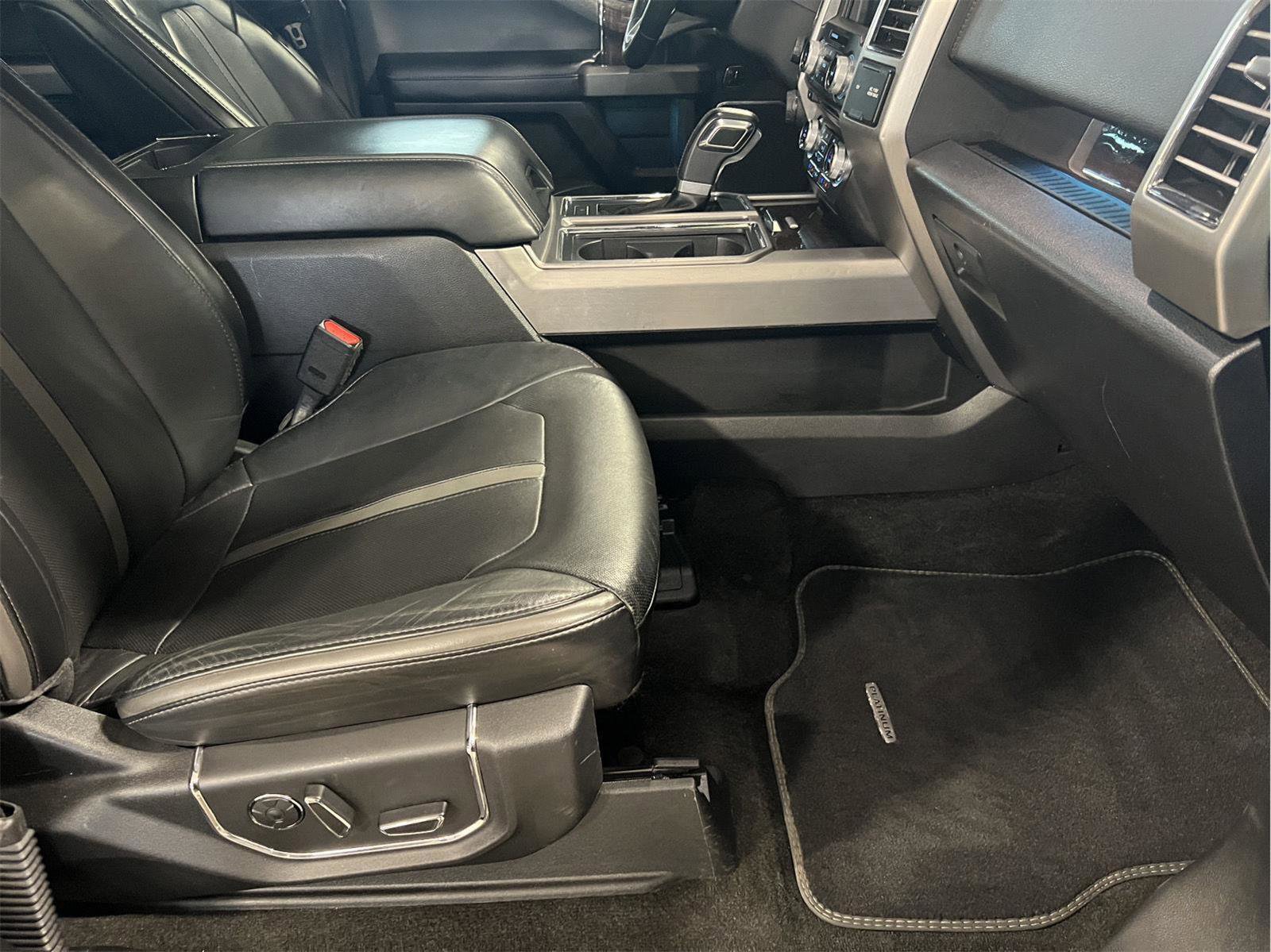Used 2017 Ford F150 Platinum w/ Technology Package AWD/4WD image 12