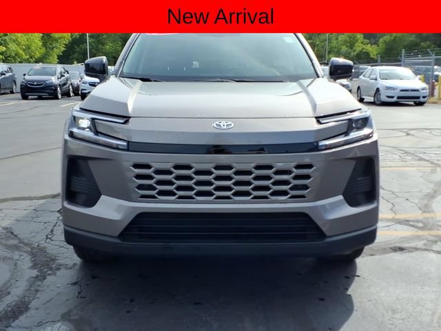 Used 2026 Toyota RAV4 XLE Premium AWD/4WD image 2