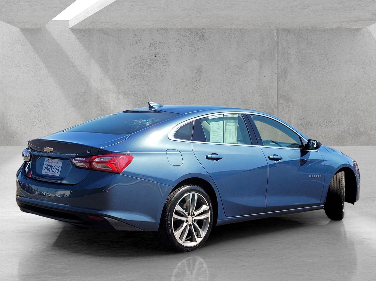 Used 2024 Chevrolet Malibu LT image 4