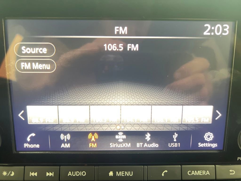 Used 2022 Nissan Pathfinder SV image 22