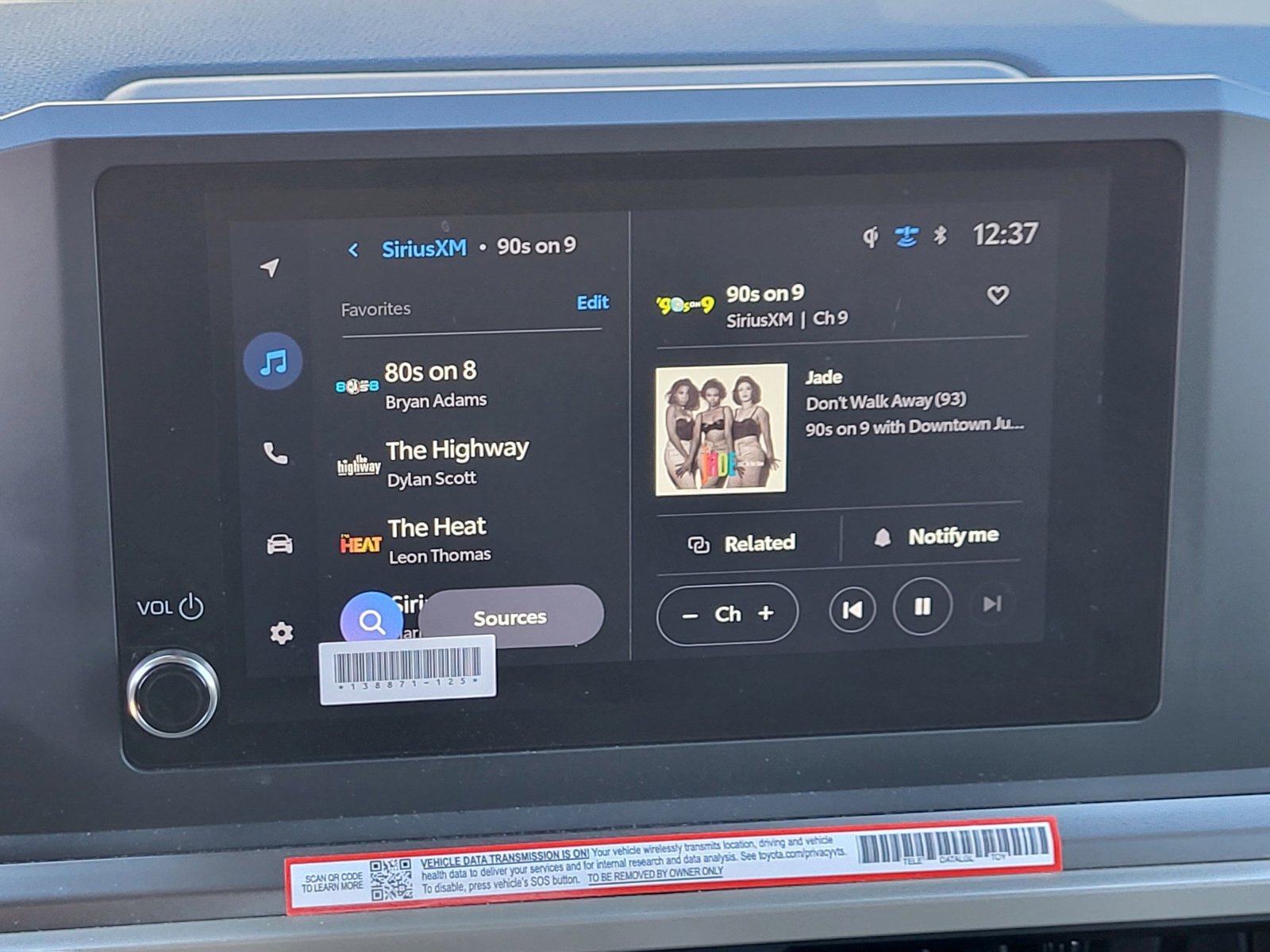 Certified 2025 Toyota Tacoma SR5 image 28