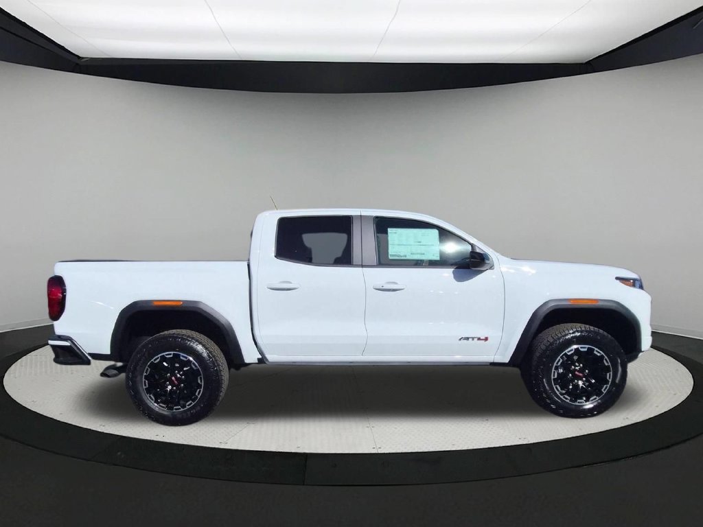 New 2026 GMC Canyon AT4 AWD/4WD image 6