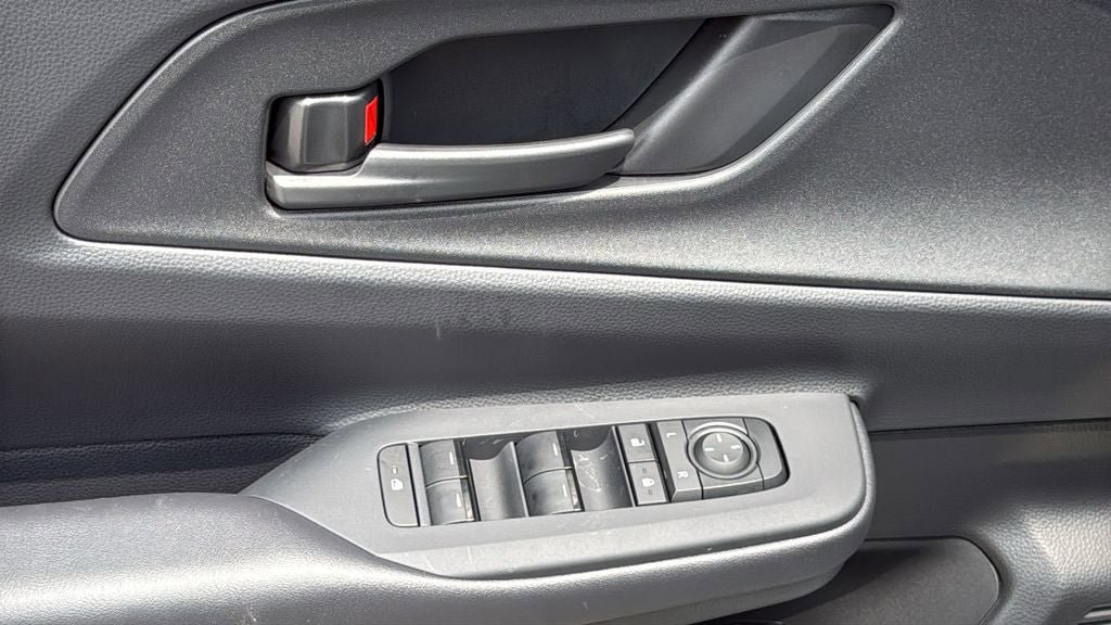 New 2026 Toyota Prius Plug-In Hybrid FWD image 13
