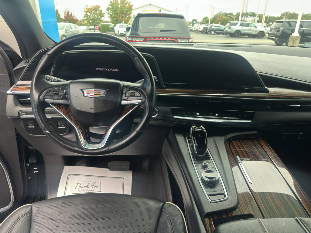 Used 2021 Cadillac Escalade Premium Luxury image 17