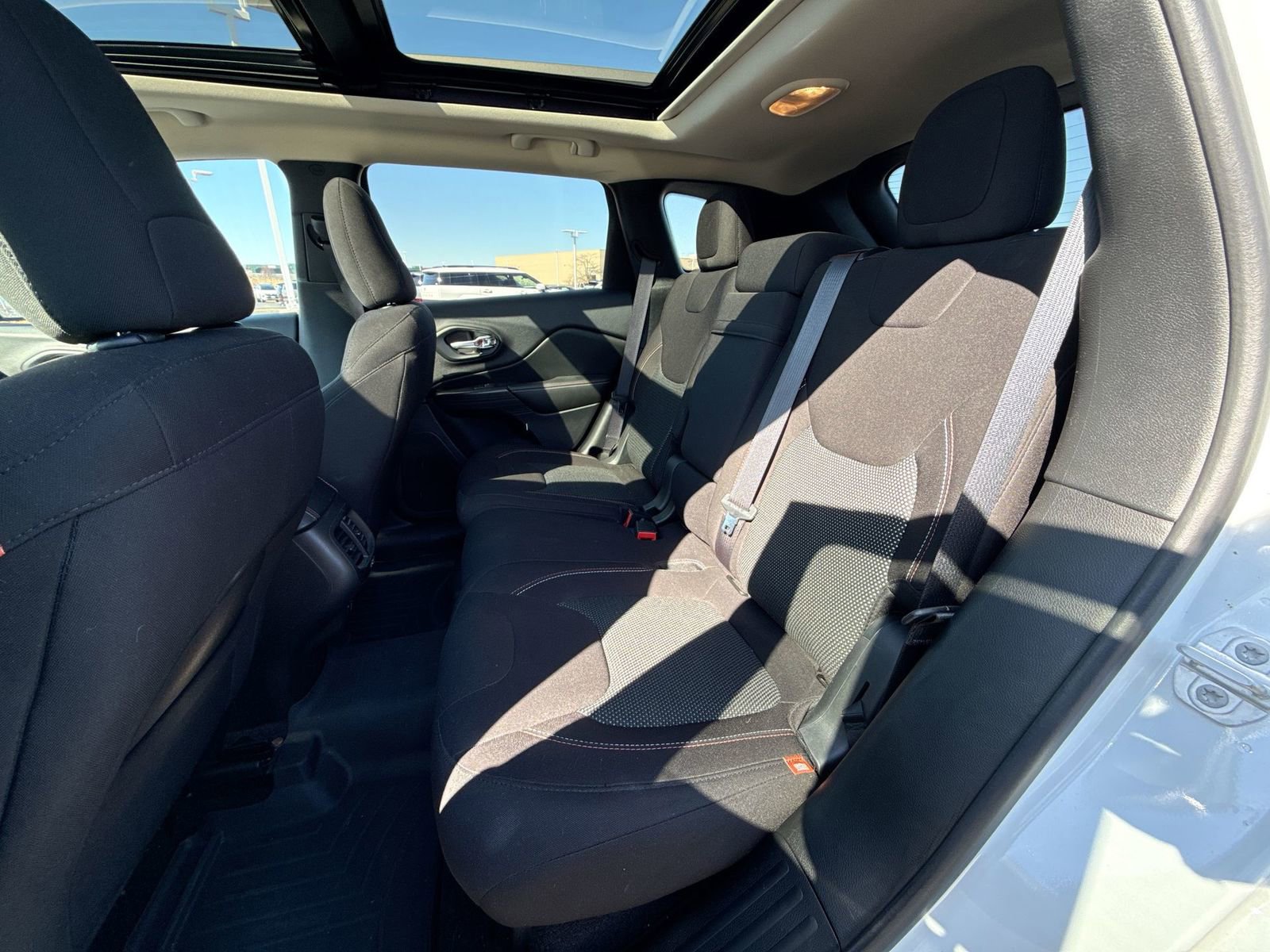 Used 2017 Jeep Cherokee 75th Anniversary image 18