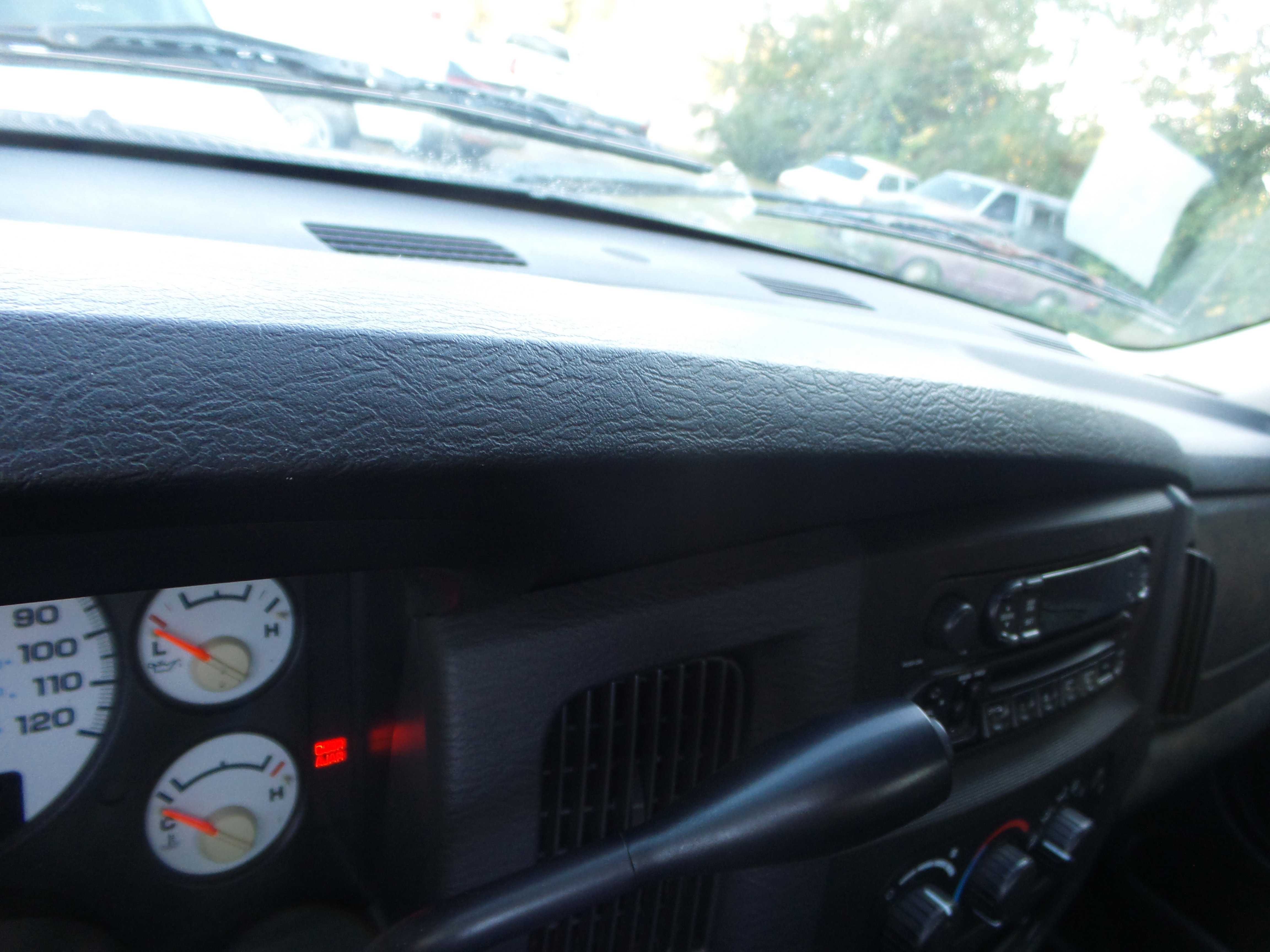 Used 2004 Dodge Ram 1500 Truck ST image 18