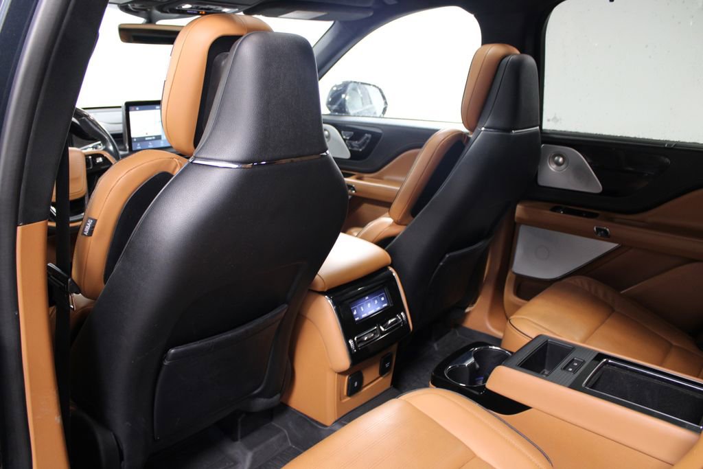 Used 2023 Lincoln Aviator Black Label Grand Touring image 26