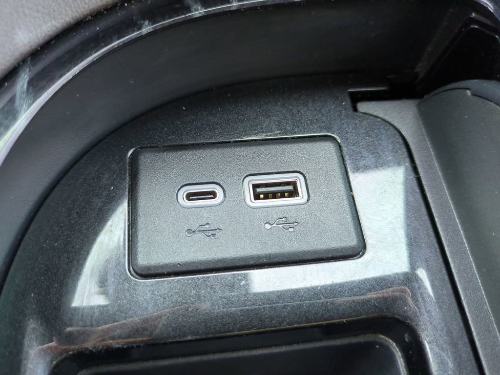 Used 2023 Cadillac Escalade Sport RWD image 23