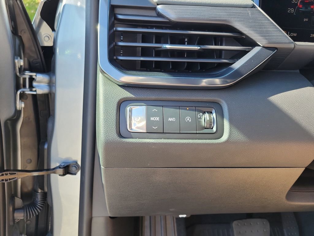 New 2026 GMC Acadia AT4 w/ LPO, Floor Liner Package image 15