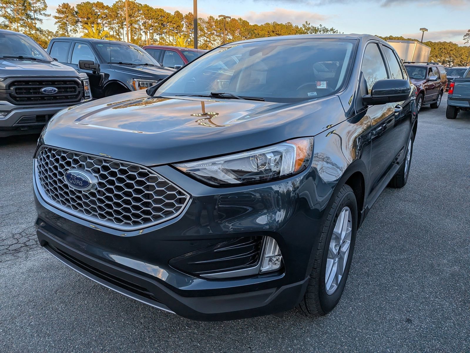 Certified 2024 Ford Edge SEL w/ Convenience Package image 8