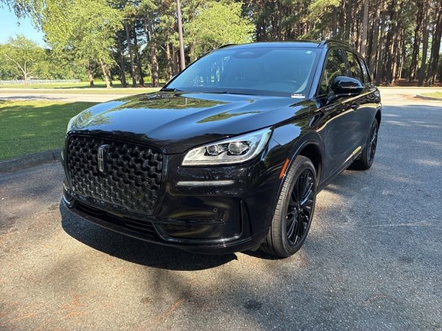 Certified 2025 Lincoln Corsair Reserve w/ Jet Appearance Package AWD/4WD image 7