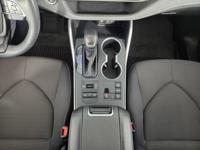 Used 2025 Toyota Highlander LE AWD/4WD image 26