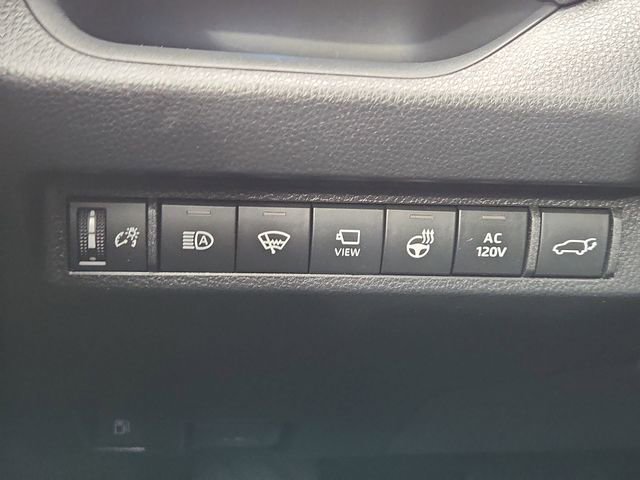 Used 2021 Toyota RAV4 XSE w/ Premium Package image 18