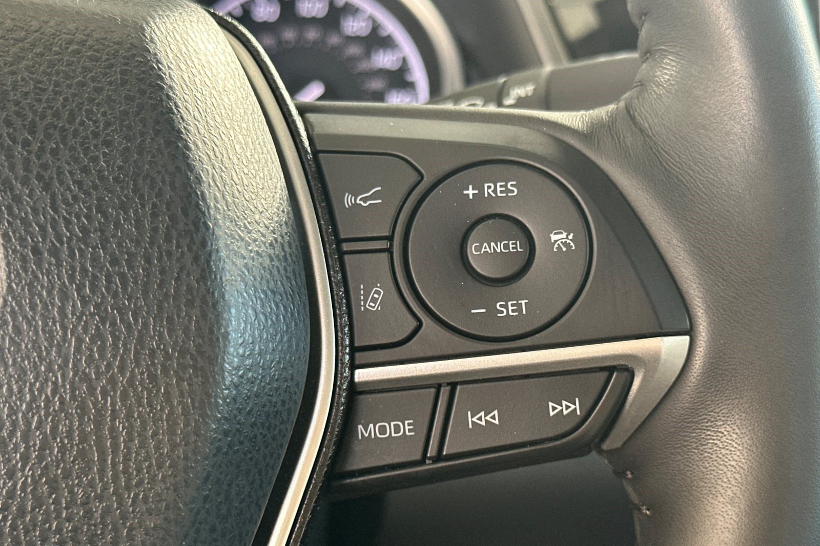 Used 2024 Toyota Camry XLE AWD/4WD image 30