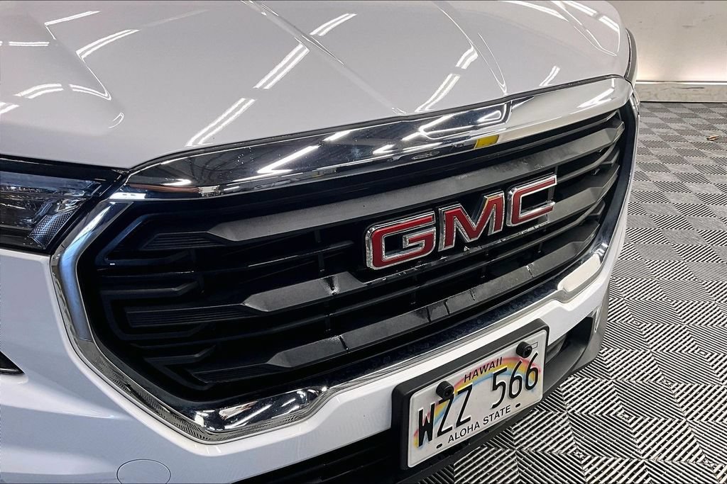 Used 2024 GMC Terrain SLE FWD image 29