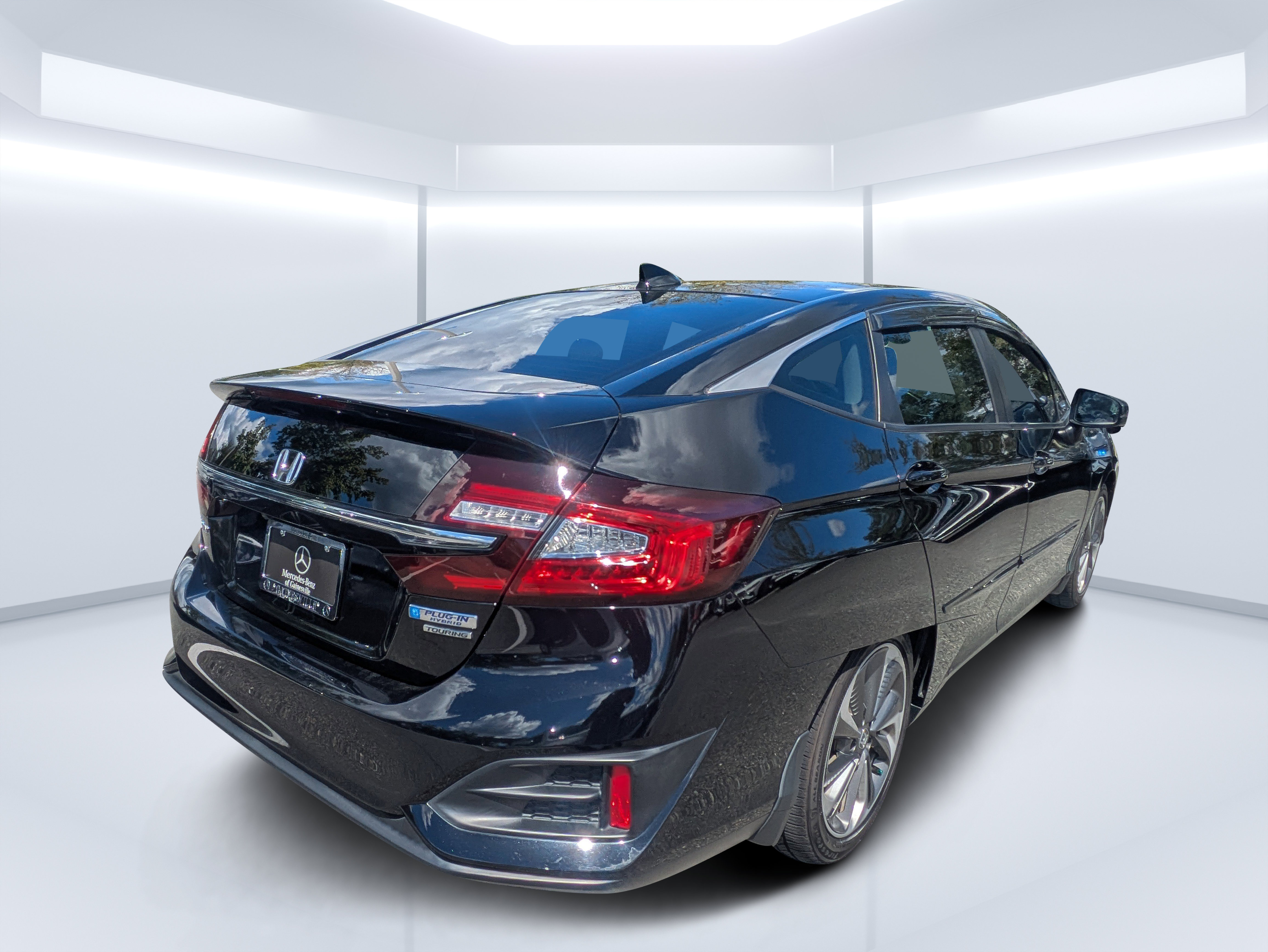 Used 2018 Honda Clarity Touring image 3