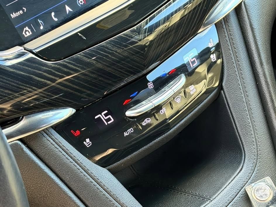 Certified 2020 Cadillac XT6 Premium Luxury image 22