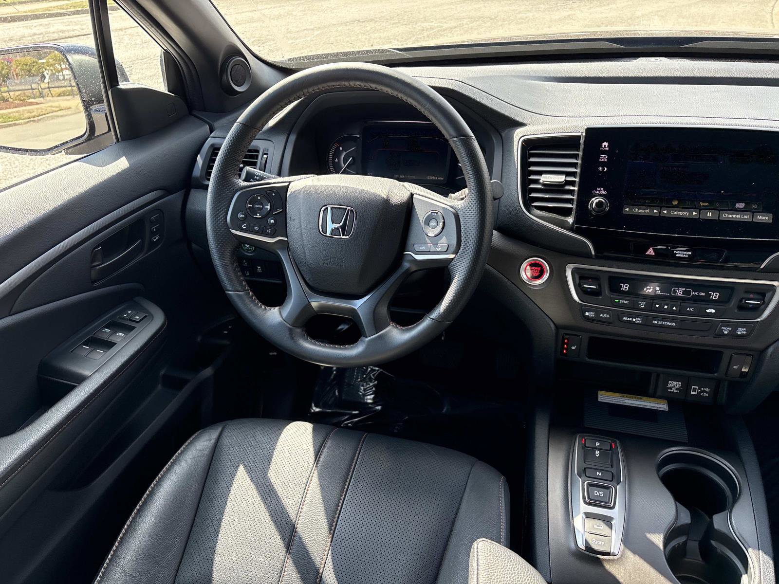 Used 2023 Honda Passport TrailSport image 28