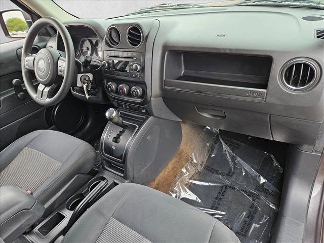 Used 2016 Jeep Patriot Sport image 23