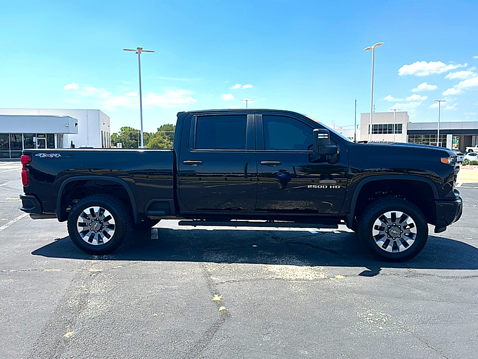 Used 2025 Chevrolet Silverado 2500 Custom w/ Custom Convenience Package AWD/4WD image 9