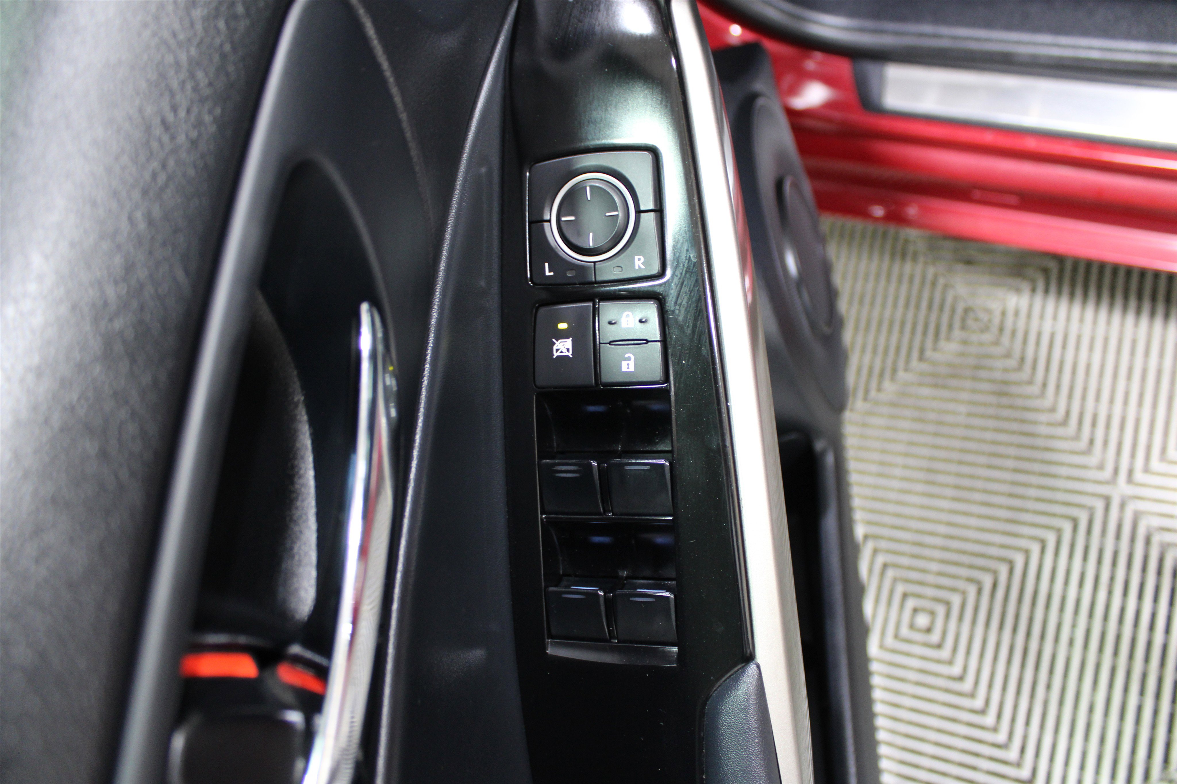 Used 2014 Lexus IS 350 AWD w/ Navigation Package image 7