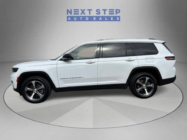 Used 2023 Jeep Grand Cherokee L Limited w/ Luxury Tech Group II AWD/4WD image 4