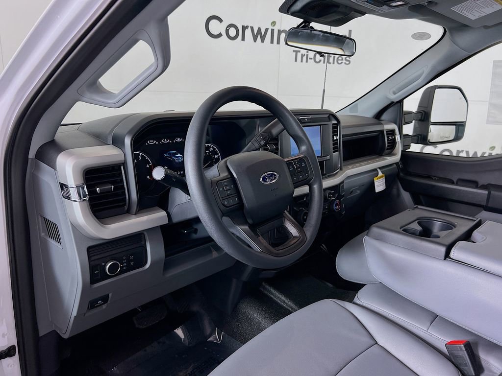 New 2026 Ford F350 XL image 3