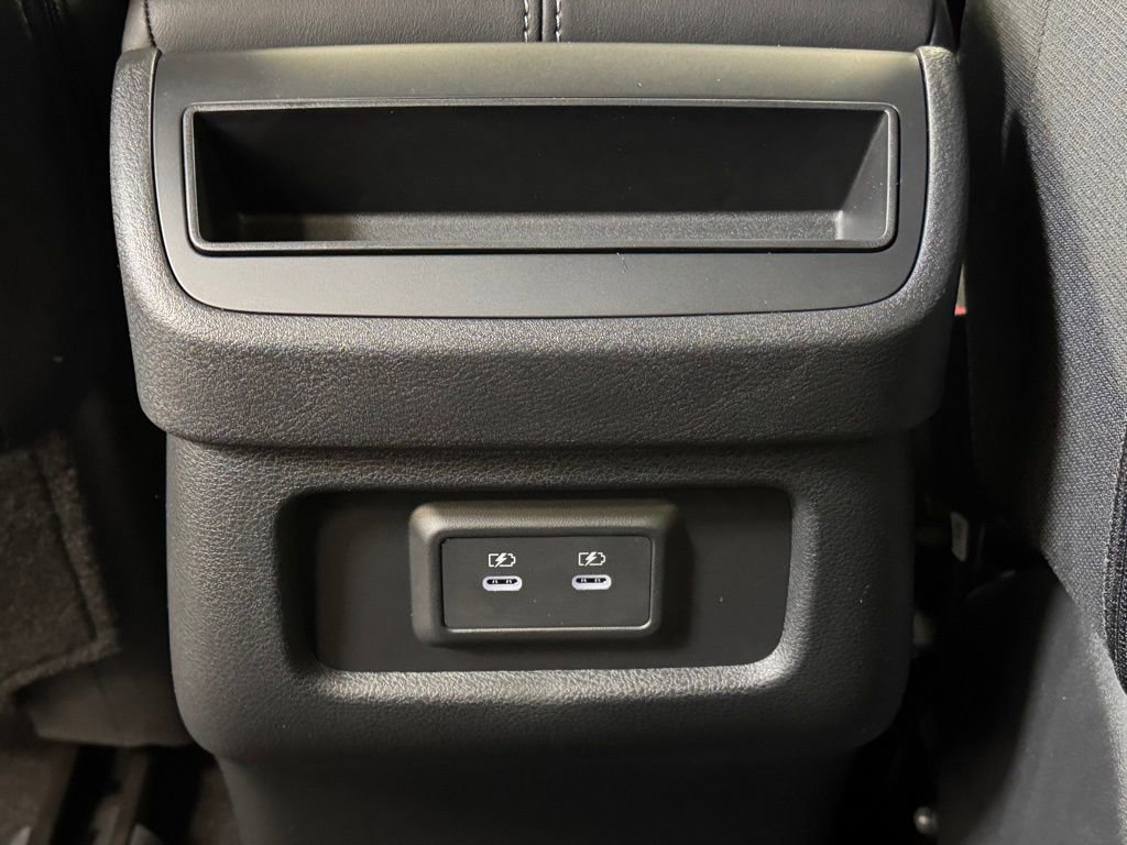 New 2026 Nissan Pathfinder SV image 17