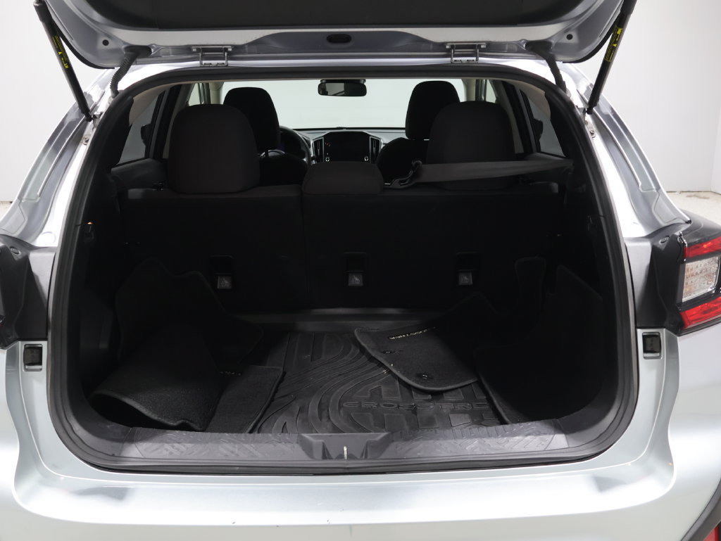 Used 2025 Subaru Crosstrek 2.5i Premium AWD/4WD image 4