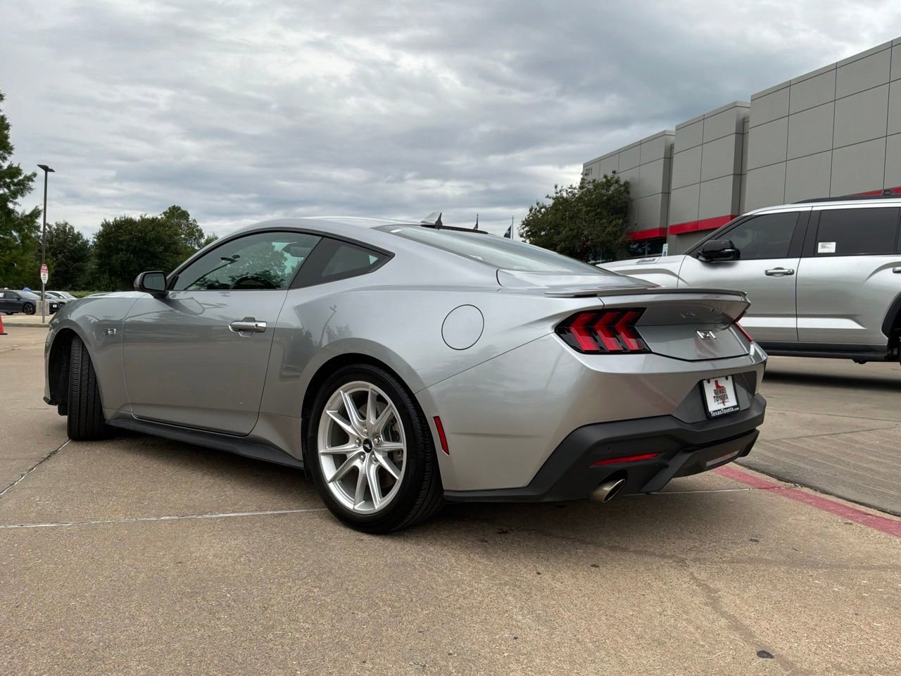 Used 2025 Ford Mustang GT Premium RWD image 7