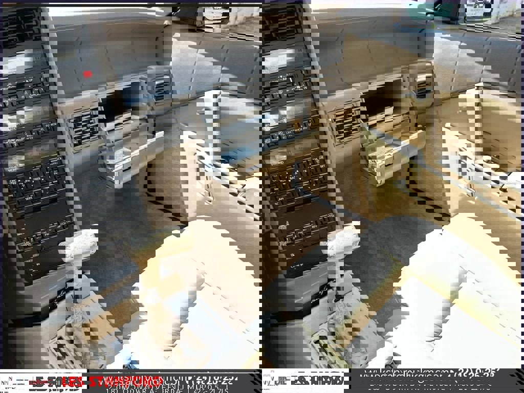 Used 1993 Cadillac Allante image 31