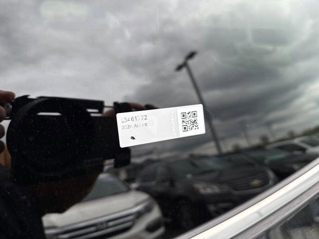 Used 2020 Subaru Ascent Limited w/ Technology Package image 32