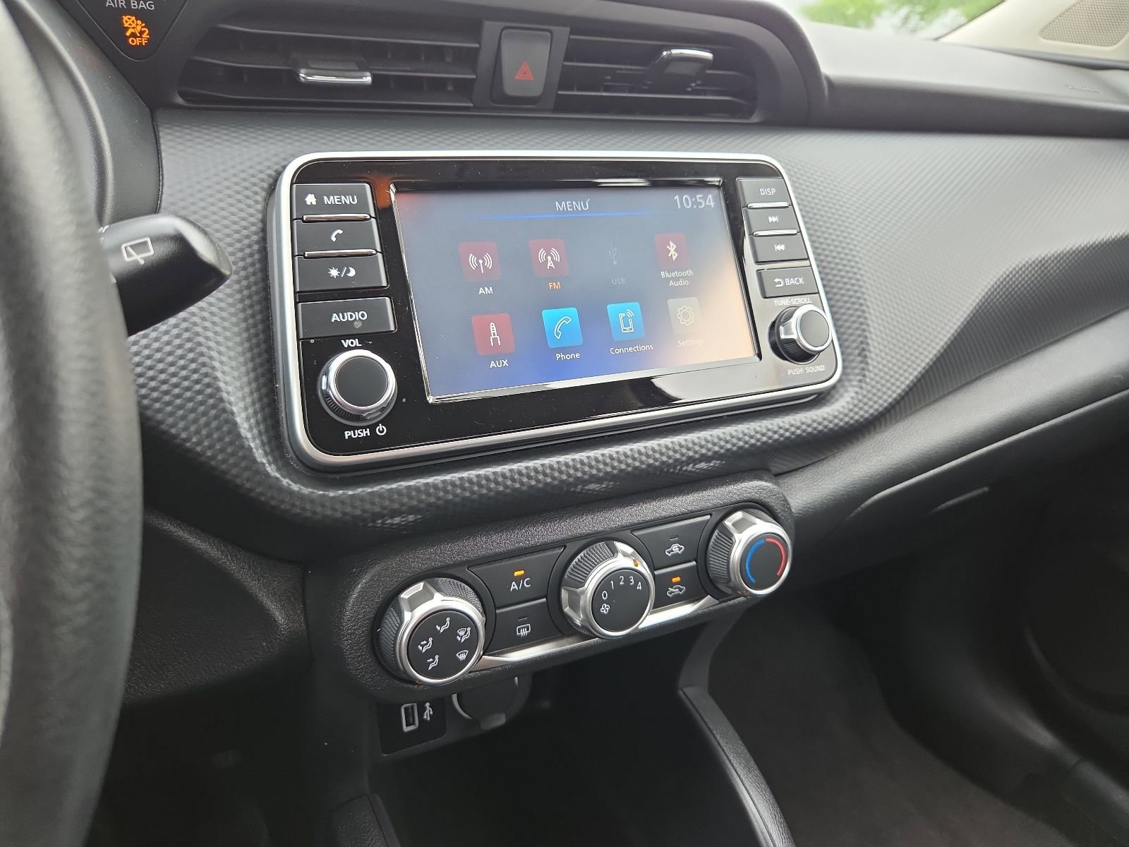 Used 2023 Nissan Kicks S image 15