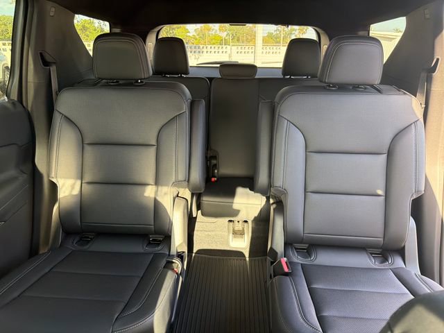 New 2026 Chevrolet Traverse LT w/ Midnight/Sport Edition FWD image 27