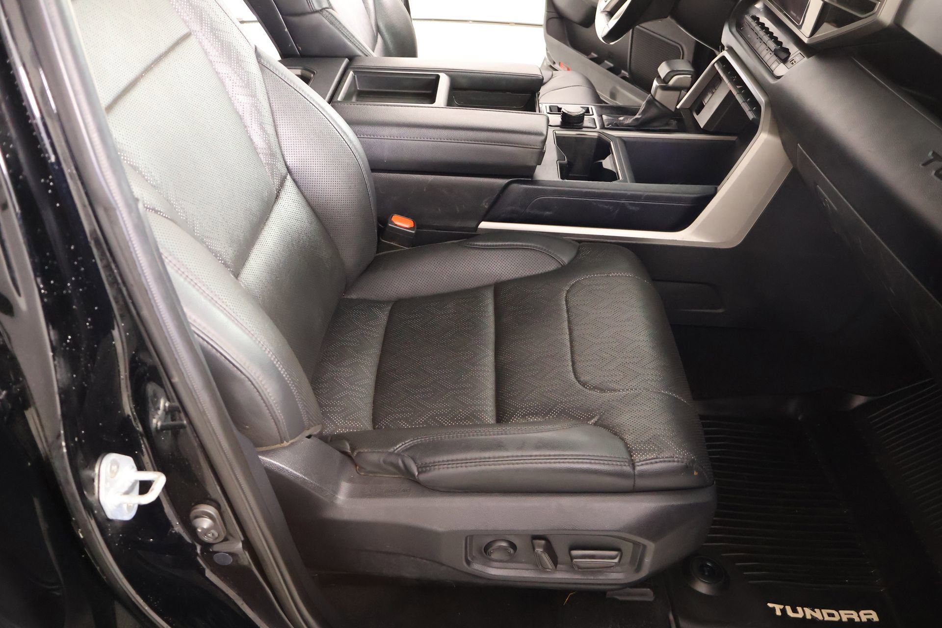 Used 2024 Toyota Tundra SR5 w/ SR5 Premium Package image 13