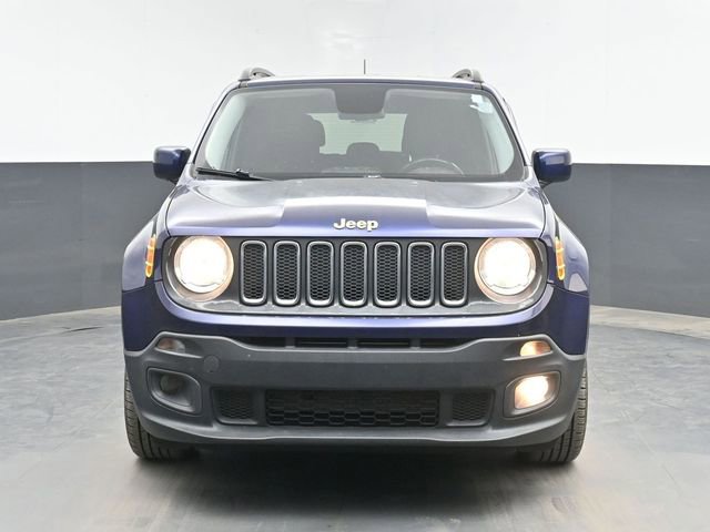 Used 2017 Jeep Renegade Latitude w/ Popular Equipment Group FWD image 3