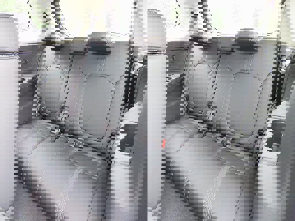 New 2025 Honda Pilot Touring image 15