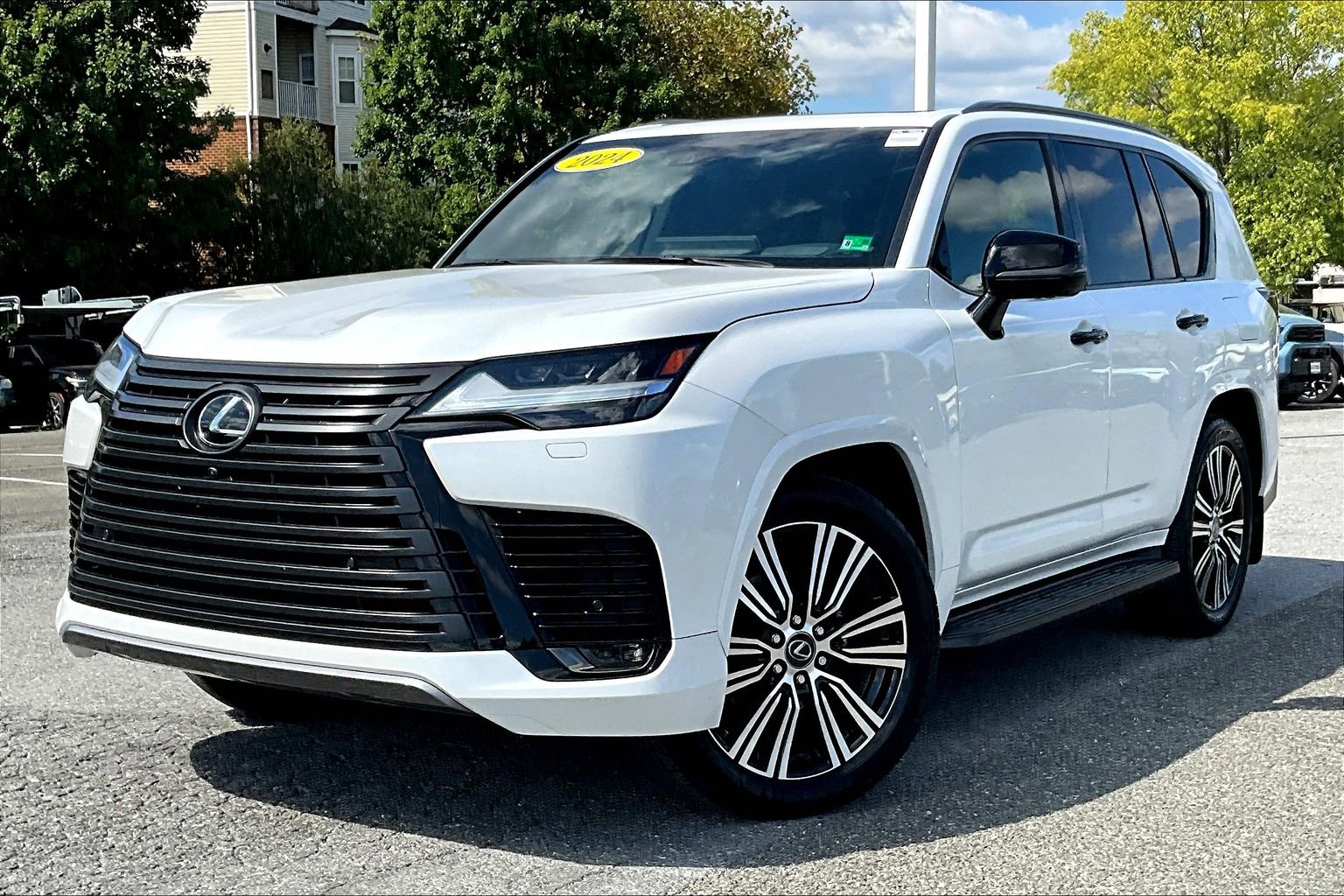 Used 2024 Lexus LX 600 4WD w/ Luxury Package